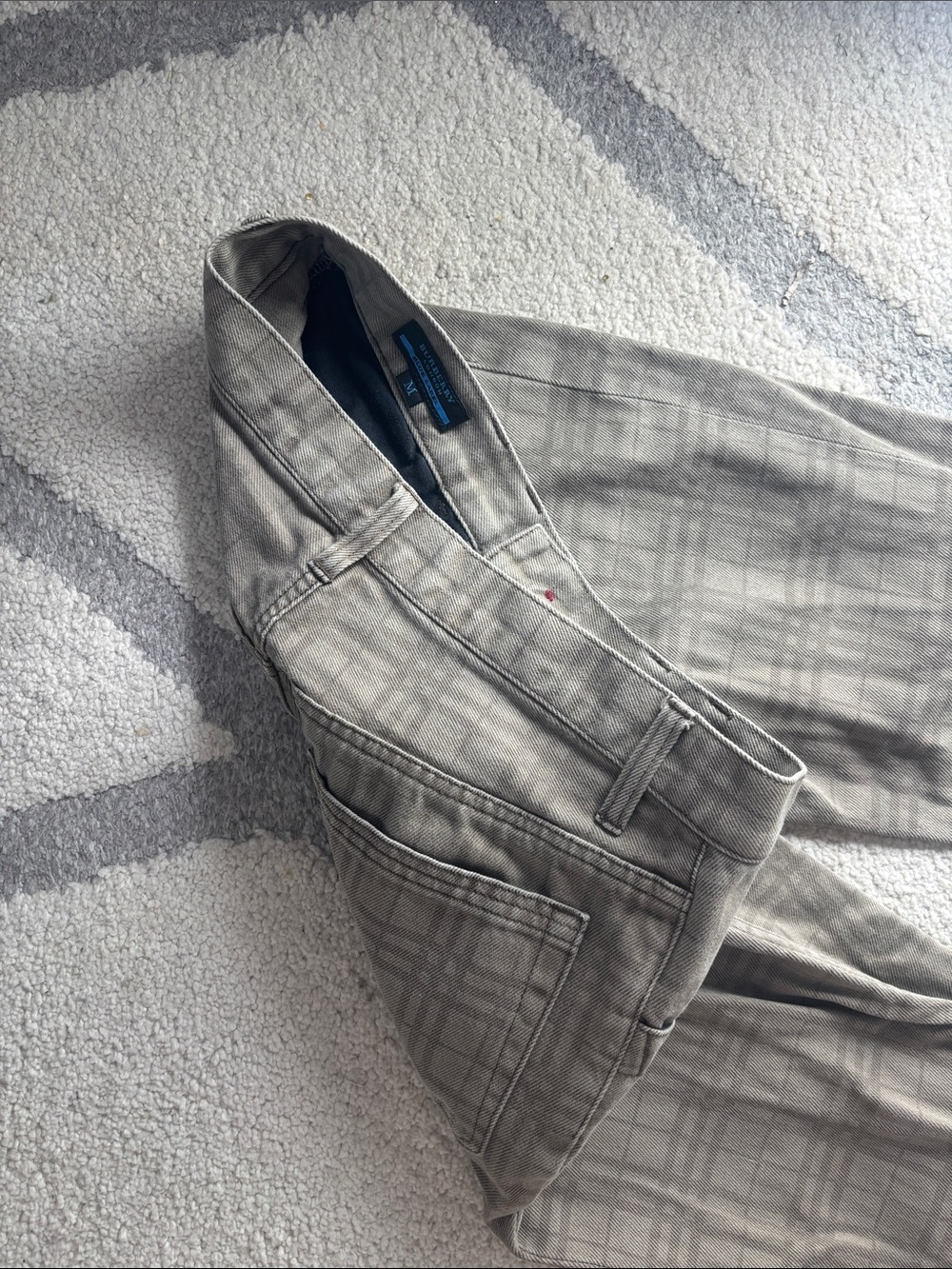Authentic Burberry Women’s Gray Plaid jeans